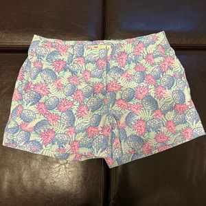 Vineyard Vines shorts